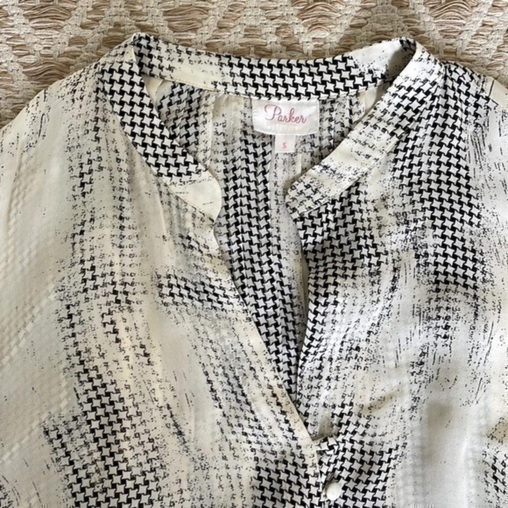 Parker silk blouse small - Picture 2 of 9